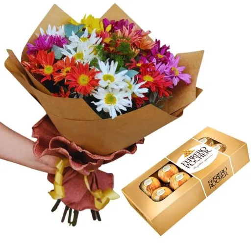 Ramo de flores margaritas con bombones de chocolate rocher